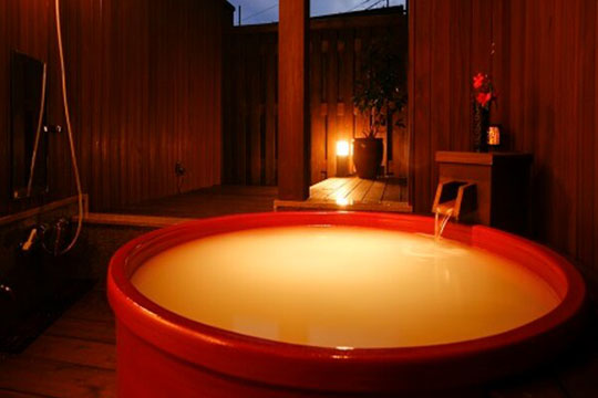 城崎温泉　ぎゃらりーの宿　つばきの