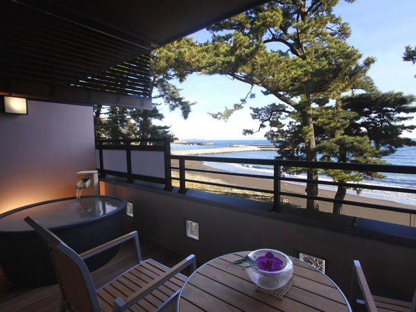 熱海温泉　味と湯の宿　ニューとみよし 露天風呂付き客室