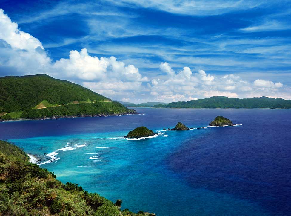 加計呂麻島の海