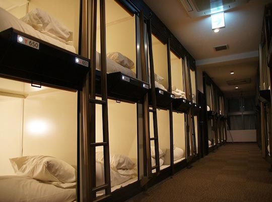 カプセルホテル　ＣＵＢＥ　広島