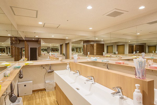 新宿区役所前カプセルホテル