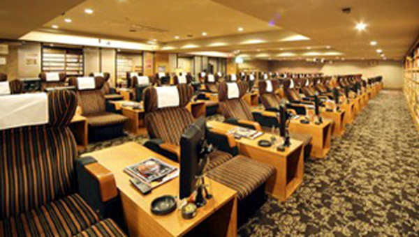 ニコーカプセルホテル　リフレ