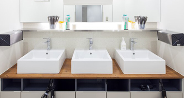 ＣＯＭＭＵＮ　ＳＨＩＢＵＹＡ（コミュン　渋谷）