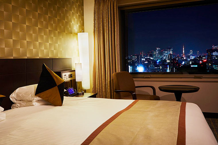 ロイヤルパークホテル