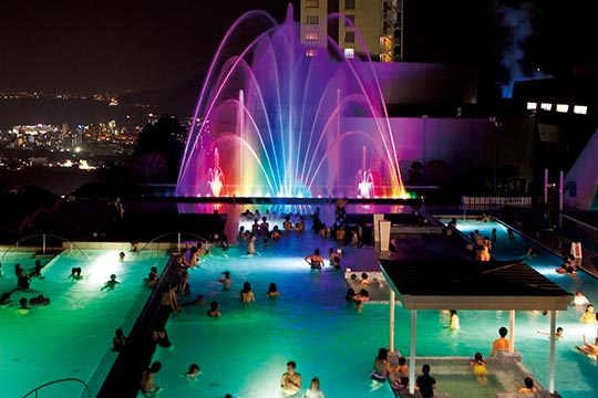 別府温泉　杉乃井ホテル