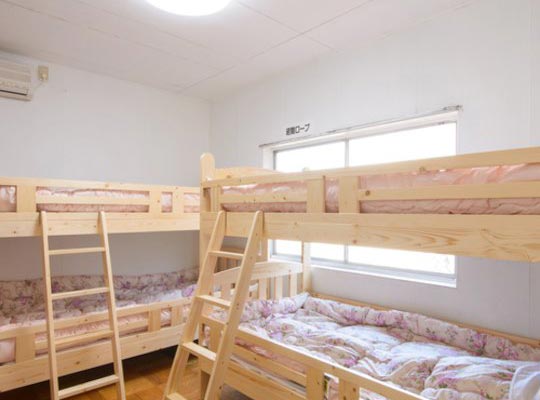 ゲストハウス 和んで