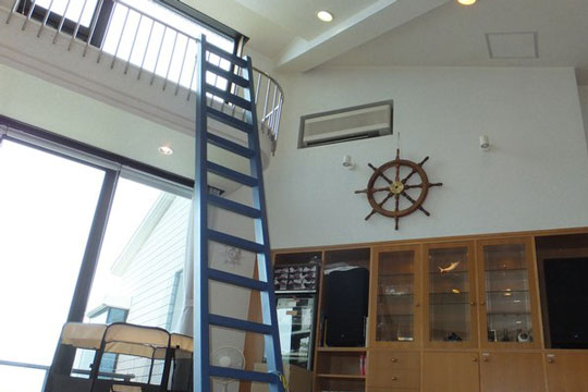 ＡＷＡＪＩ　Ｓｕｎｓｅｔ　Ｃｏｔｔａｇｅ＜淡路島＞