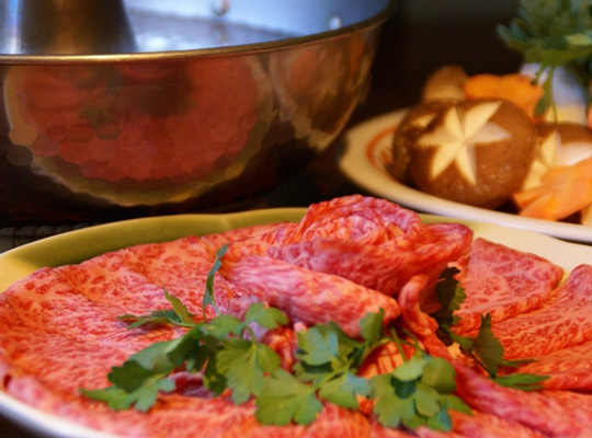 料亭旅館　八ツ三館