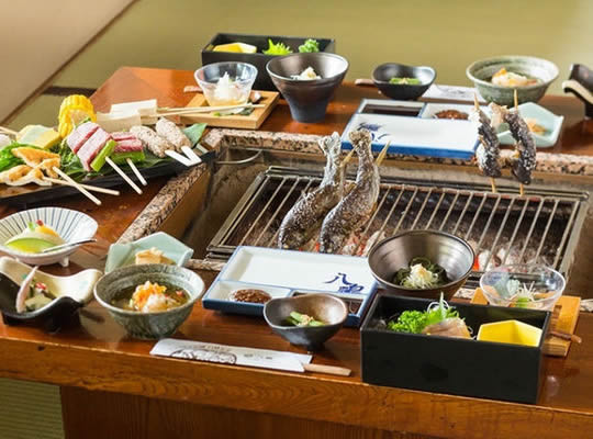 白峰温泉　ホテル八鵬