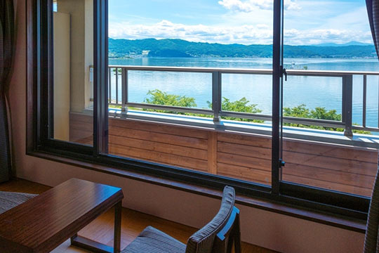 上諏訪温泉 双泉の宿 朱白(すはく)