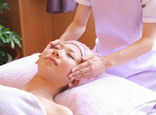 霧生温泉　メナード青山リゾート