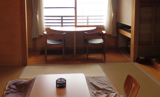 猿ヶ京温泉 山と湖の絶景に浮かぶ宿 料理旅館 樋口