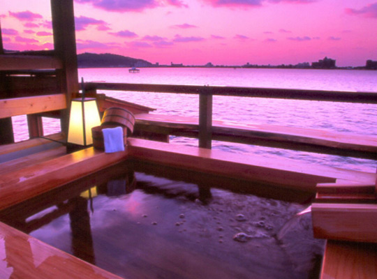 東郷温泉　湖泉閣　養生館