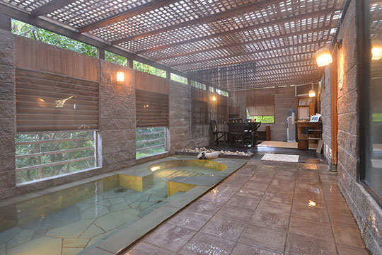 湯河原温泉　万葉の里　白雲荘