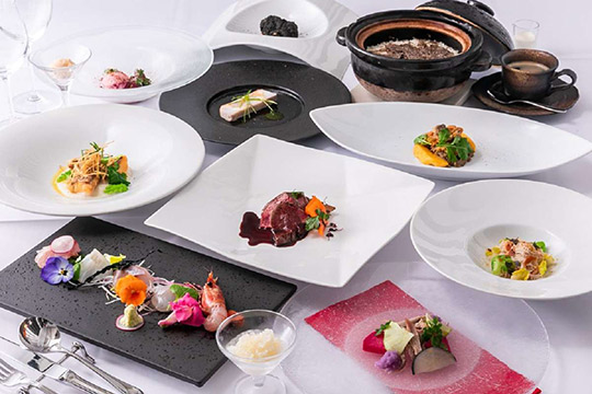 湯河原温泉　源泉かけ流しの宿　オーベルジュ湯楽