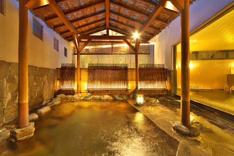 湯河原温泉　おんやど恵