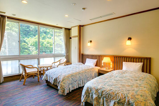 フォレストリゾート　ゆがわら万葉荘