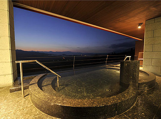 赤倉温泉 赤倉観光ホテル（露天風呂・男湯）