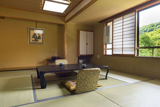 蔵王温泉　ホテル　ハモンドたかみや