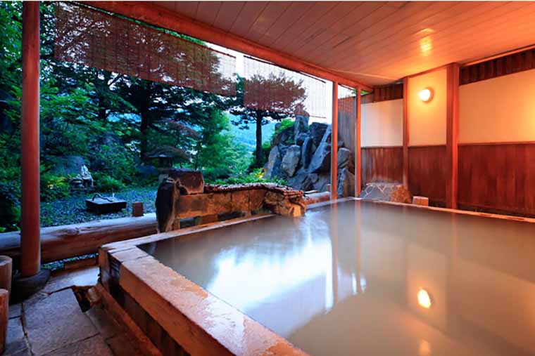 蔵王温泉　源泉湯宿　蔵王プラザホテル