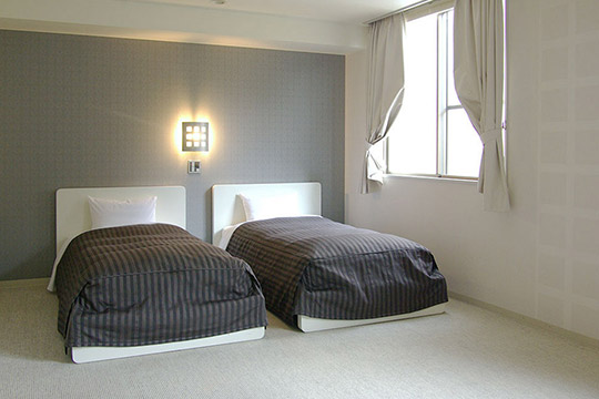 ＤＥＳＩＧＮ　ＨＯＴＥＬ　ＦＯＬＯＮ