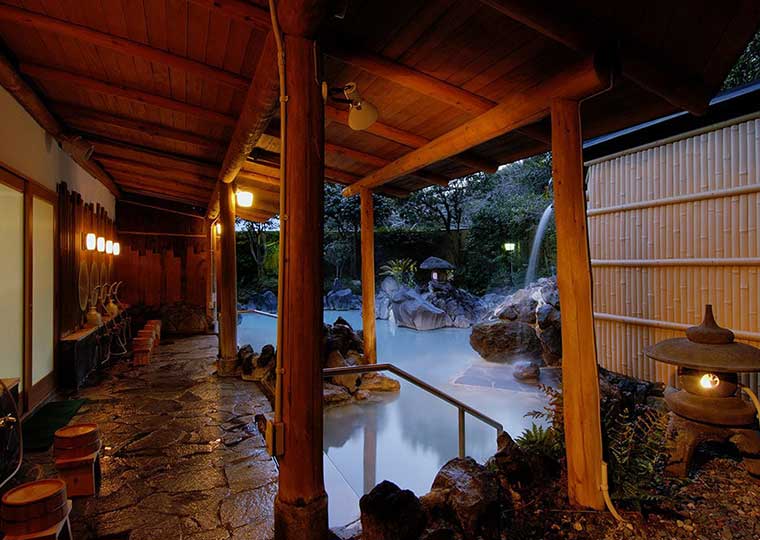 湯けむりとにごり湯の宿　霧島国際ホテル