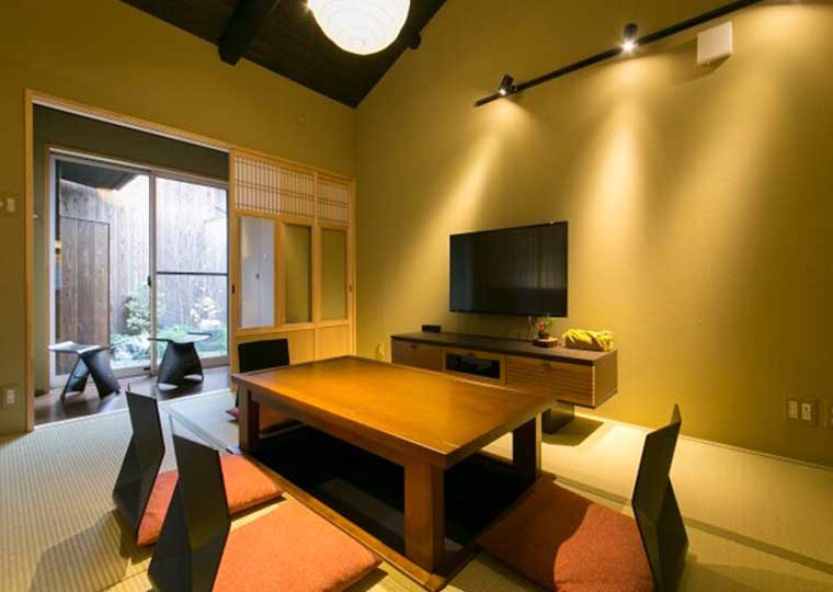 一軒町家　さと居（ＳＡＴＯＩ）大宮五条　鉄仙