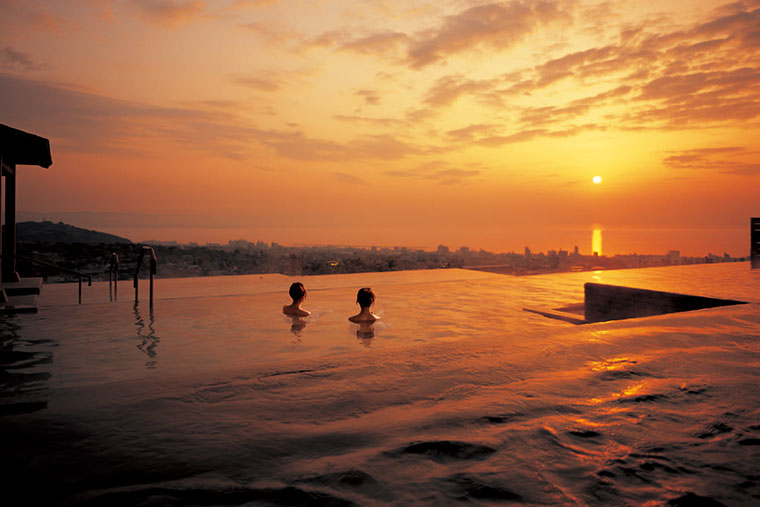 別府温泉　杉乃井ホテル