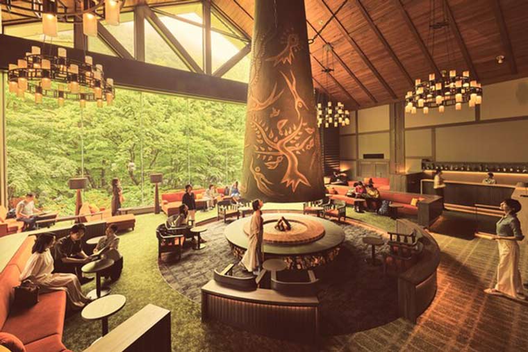 星野リゾート　奥入瀬渓流ホテル