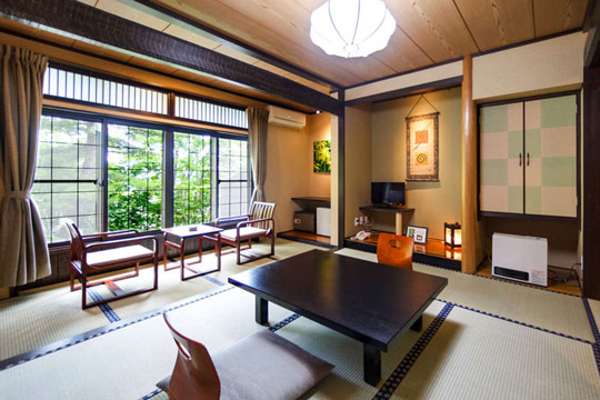 高湯温泉　安達屋旅館