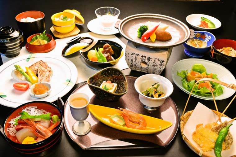 【源泉かけ流しの宿】会津芦ノ牧温泉　不動館小谷の湯