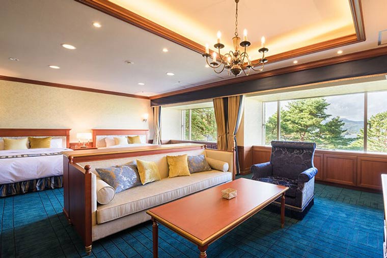 裏磐梯レイクリゾート　迎賓館　猫魔離宮（旧：裏磐梯猫魔ホテル）