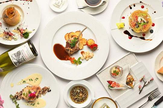 裏磐梯レイクリゾート　迎賓館　猫魔離宮（旧：裏磐梯猫魔ホテル）