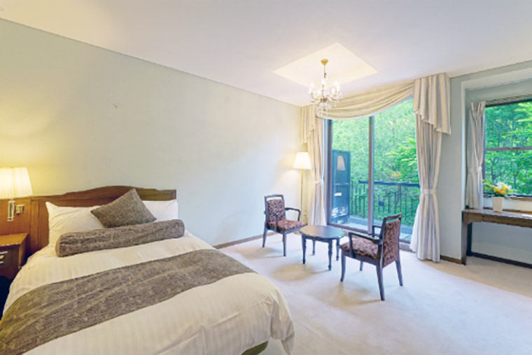 伊豆高原温泉ホテル　森の泉