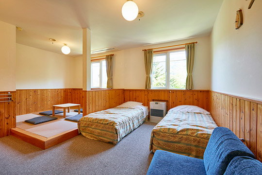 水上温泉　ペンション　朝ねぼう