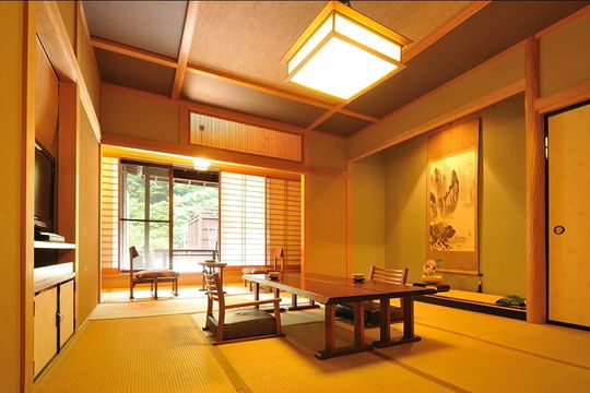 四万温泉　時わすれの宿　佳元（よしもと）