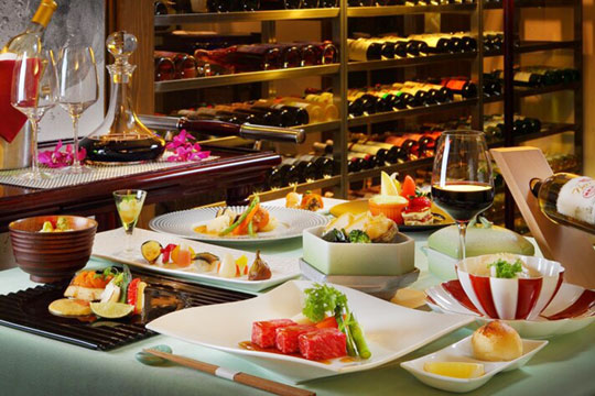 天童温泉　ほほえみの宿　滝の湯