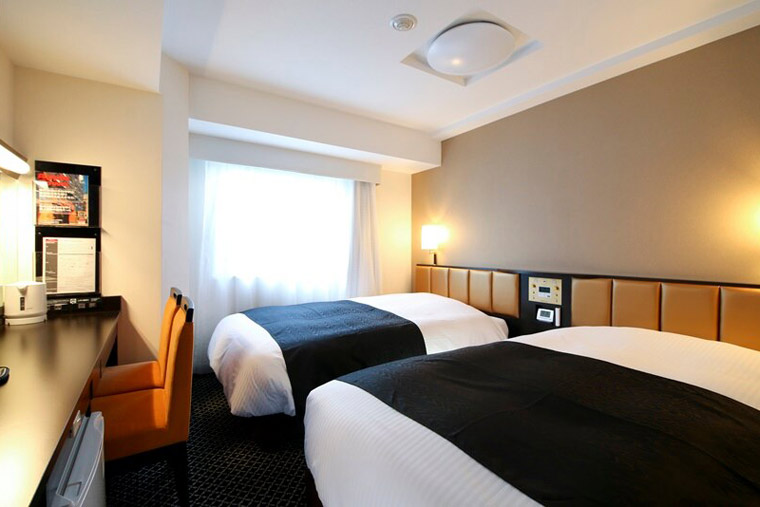 アパホテル＜浅草　田原町駅前＞