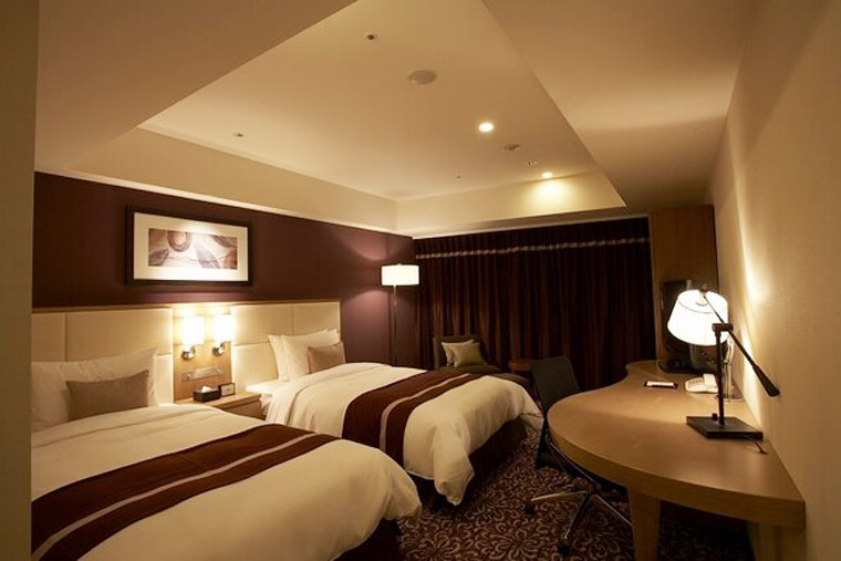 ホテル龍名館東京