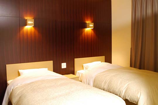 座敷わらし伝説の宿　緑風荘