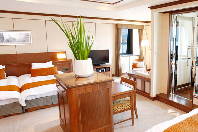 小田急　山のホテル