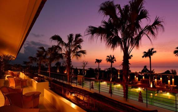 ジ・ウザテラス　ビーチクラブヴィラズ