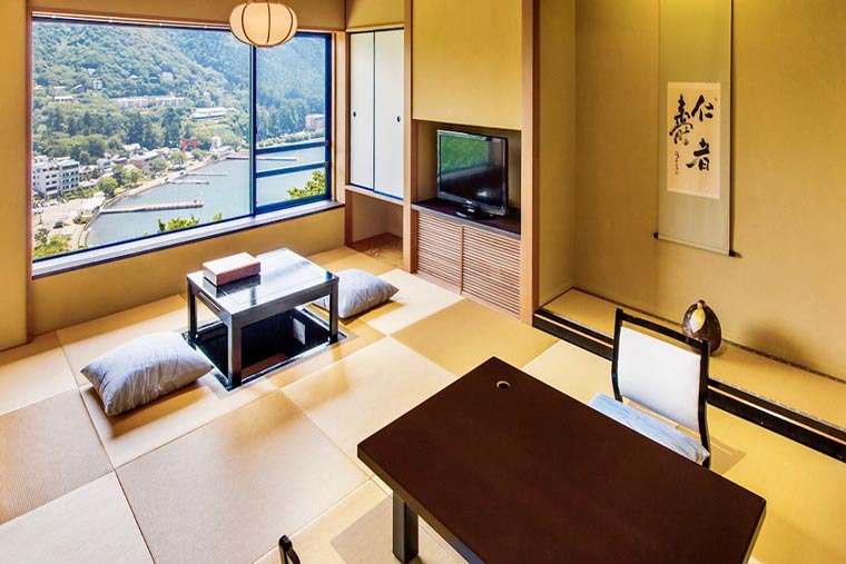 箱根芦ノ湖温泉 和心亭 豊月