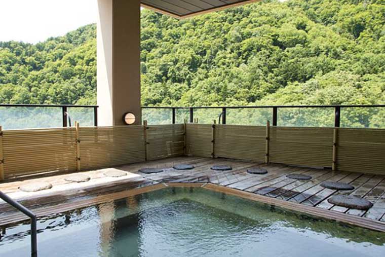 定山渓温泉 花もみじ