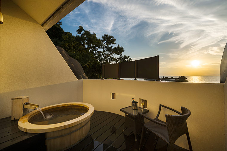 Beauty & SpaResort Izu 頬杖の刻