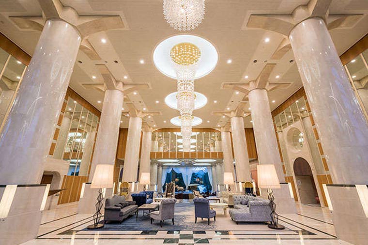 裏磐梯レイクリゾート　迎賓館　猫魔離宮（旧：裏磐梯猫魔ホテル）