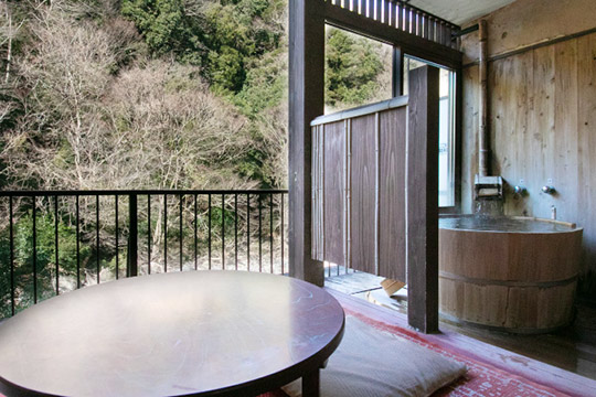 箱根温泉　鶴井の宿　紫雲荘