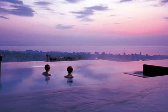 別府温泉　杉乃井ホテル