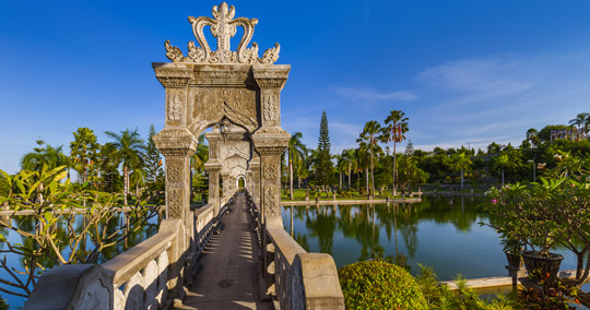 タマン・ウジュン宮殿