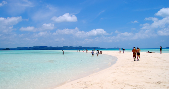ロングビーチ（オモカン島）